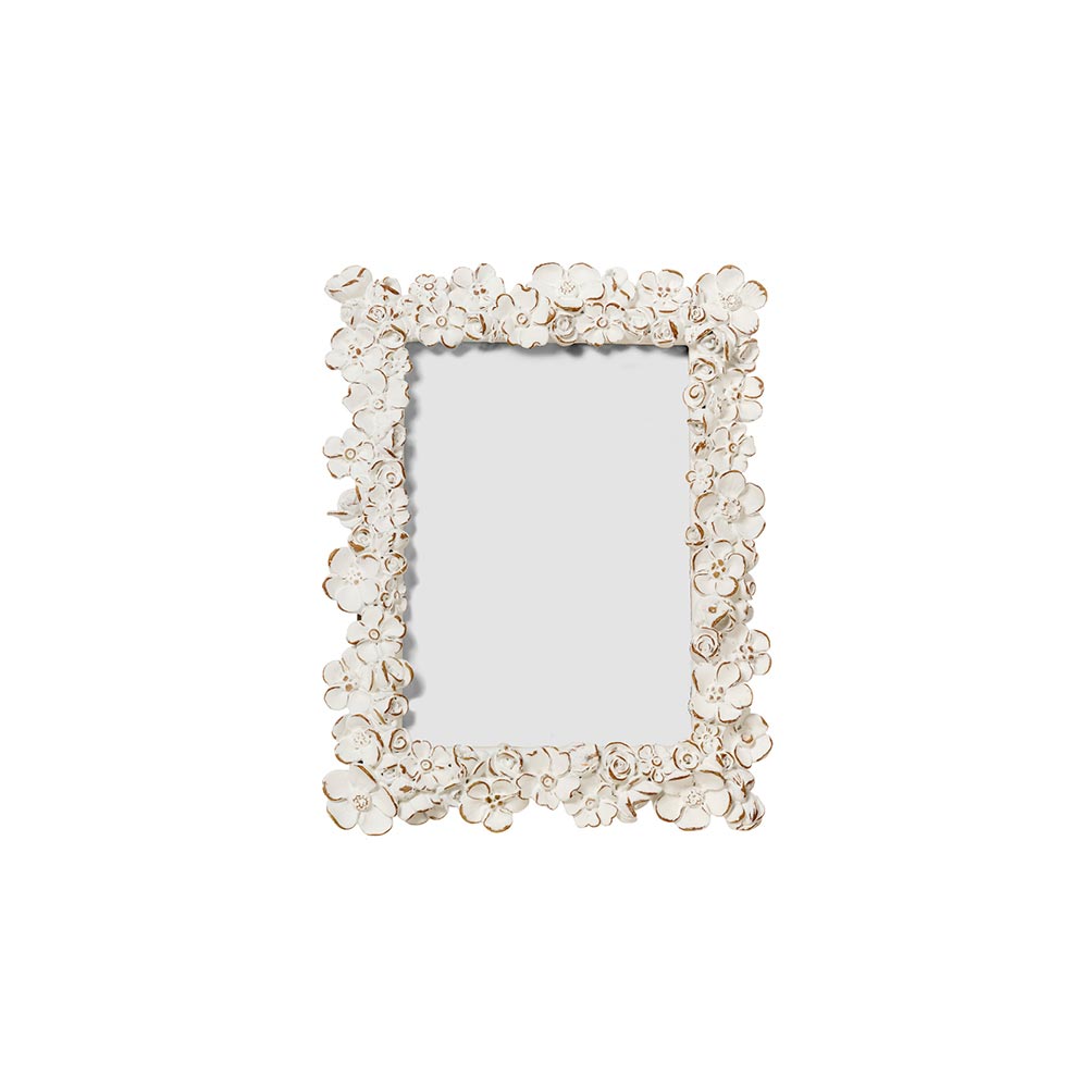 Floral theme photo frame in resin size (external) 21x3x26
